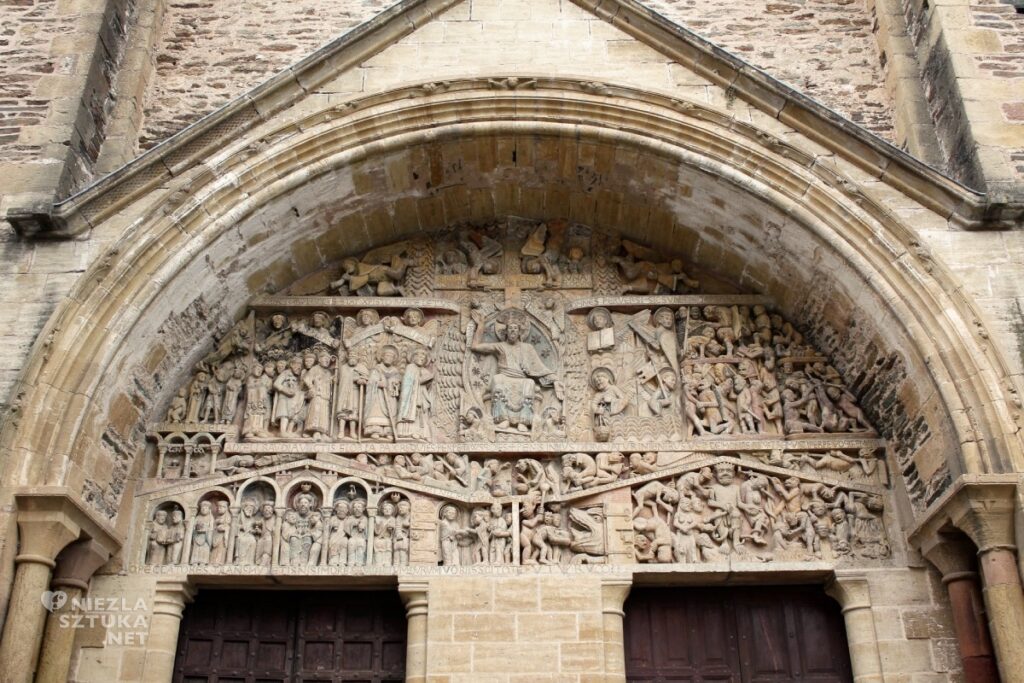 Tympanon, Abbaye de Sainte-Foy w Conques, źródło: Wikipedia.org